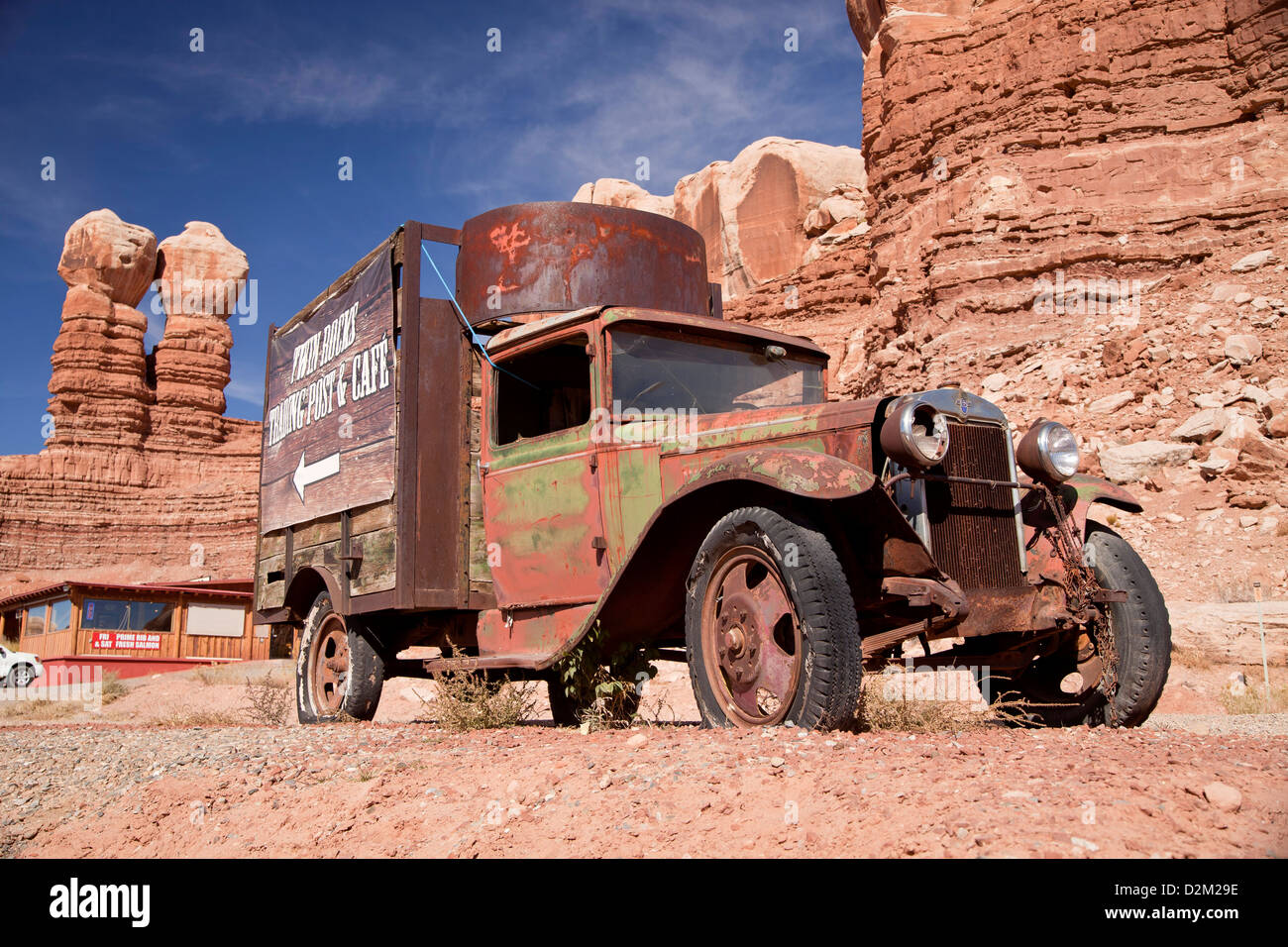 alten Chevrolet Truck der Handelsposten Twin Rocks in Bluff, Utah, Vereinigte Staaten von Amerika, USA Stockfoto