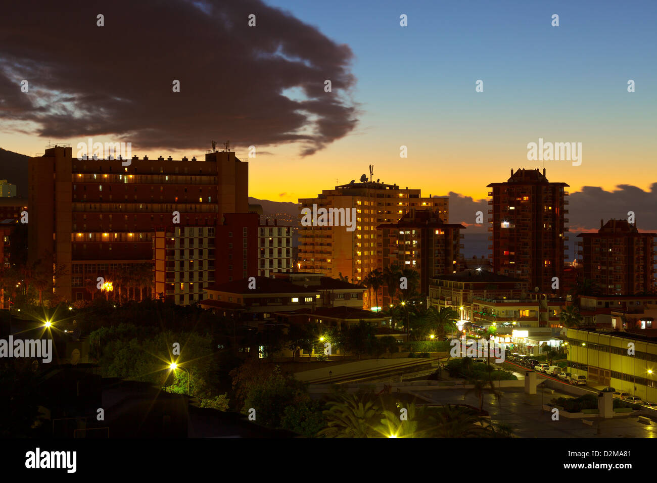 Blick auf die Stadt Puerto De La Cruz, Teneriffa / Spanien, Dezember 2012 Stockfoto