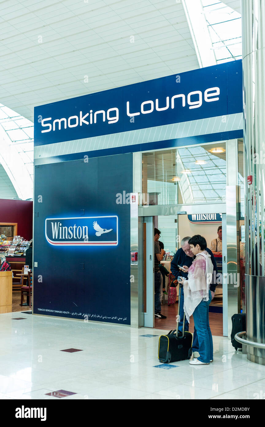 Nichtraucher-Zimmer am Dubai Airport Stockfoto