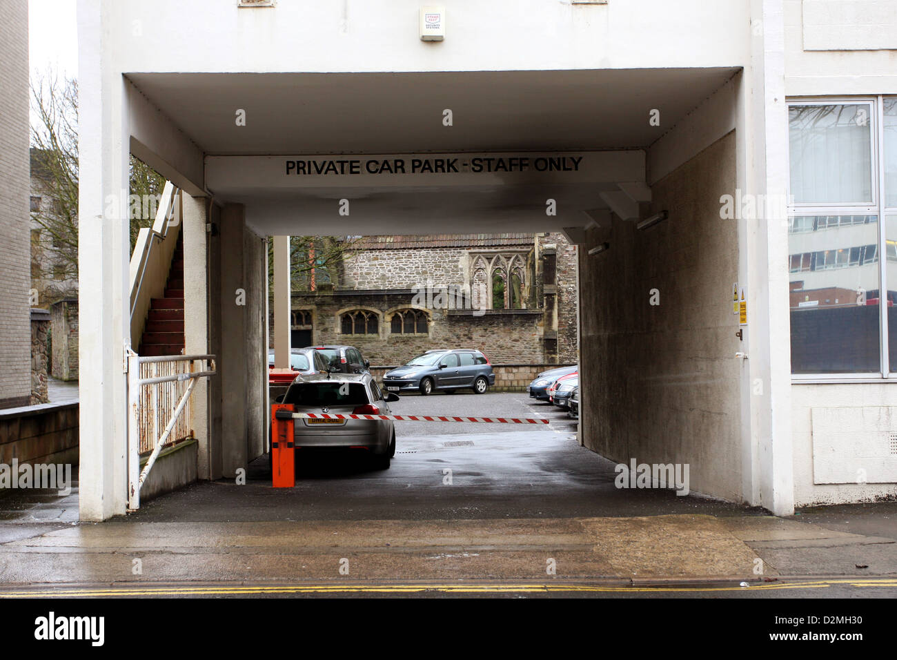 Privates Büro Personal Parkplatz befindet sich in einem alten Büro im Zentrum von Bristol, 28. Januar 2013 Stockfoto