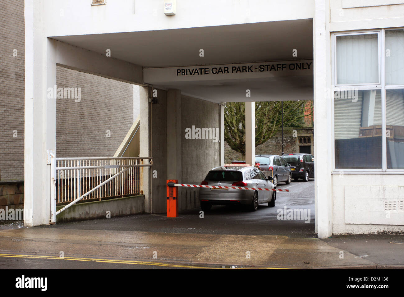 Privates Büro Personal Parkplatz befindet sich in einem alten Büro im Zentrum von Bristol, 26. Januar 2013 Stockfoto