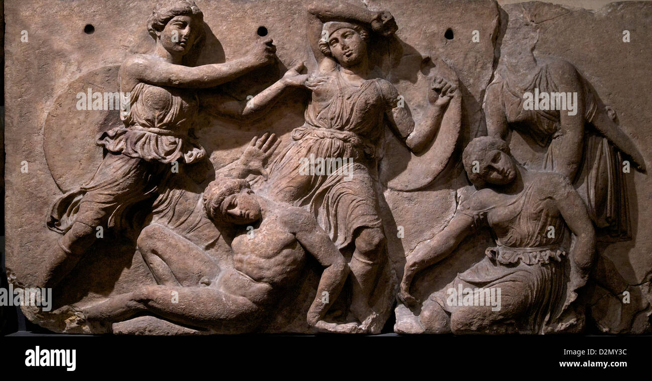 Griechen kämpfen Amazonen, Fries vom Tempel des Apollo, Bassai, Griechenland, 400-429 v. Chr., British Museum, London, England, UK, GB, britisc Stockfoto