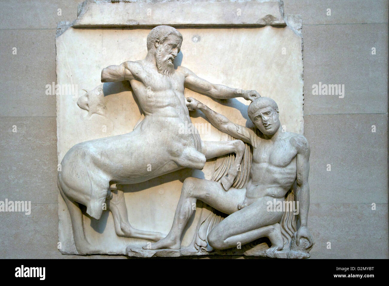 Centaur und Lapith Fighting, South Metope, Parthenon, British Museum, London, England, Großbritannien, GB, Britische Inseln Stockfoto