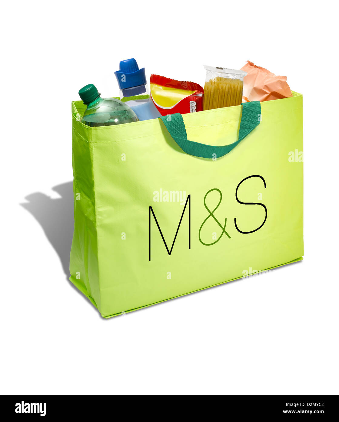 Ein Lime green Marks and Spencer shopping Tasche auf weißem Hintergrund Stockfoto