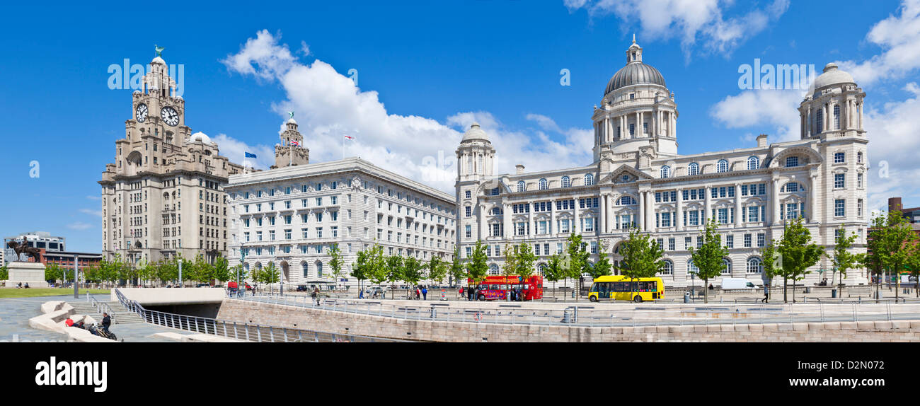 Drei Grazien Pierhead Gebäude, Liverpool Waterfront, Liverpool, Merseyside, England, UK Stockfoto