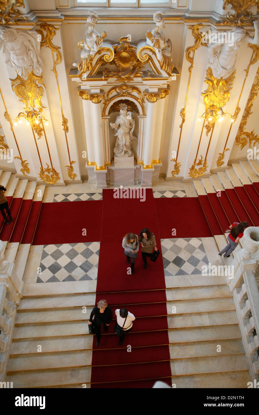 Treppe, Eremitage, St. Petersburg, Russland, Europa zu Ehren Stockfoto