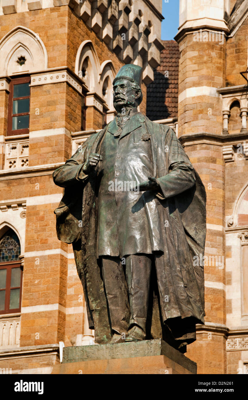 Mumbai Bombay BMC Brihan Municipal Corporation Gebäude und Statue von Sir Pherozshah Mehta Indien D N Road Stockfoto