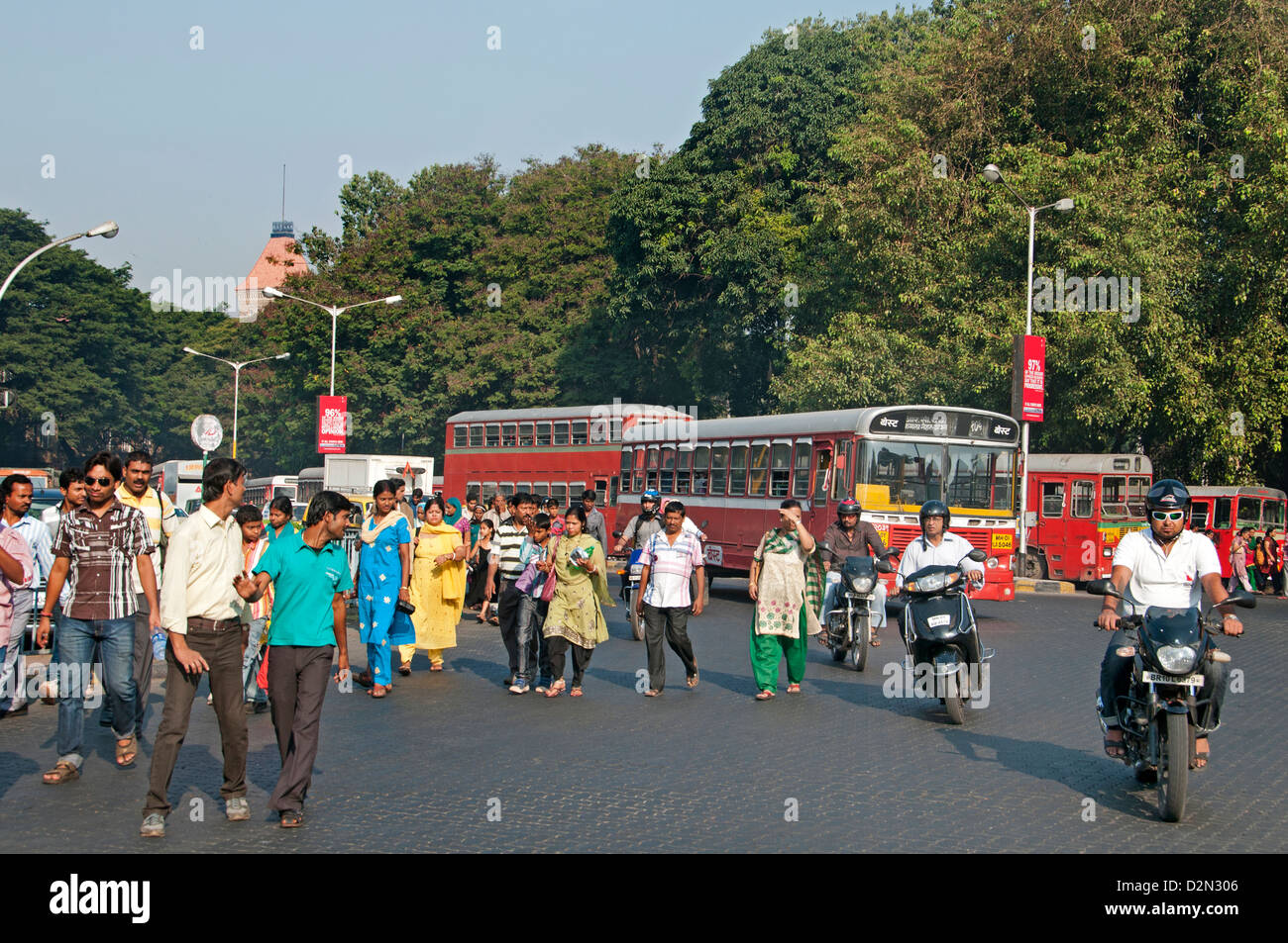 Mumbai Colaba (Bombay) Indien S. s. Mukherjee Chowk Square Kala Ghoda Fort Stockfoto