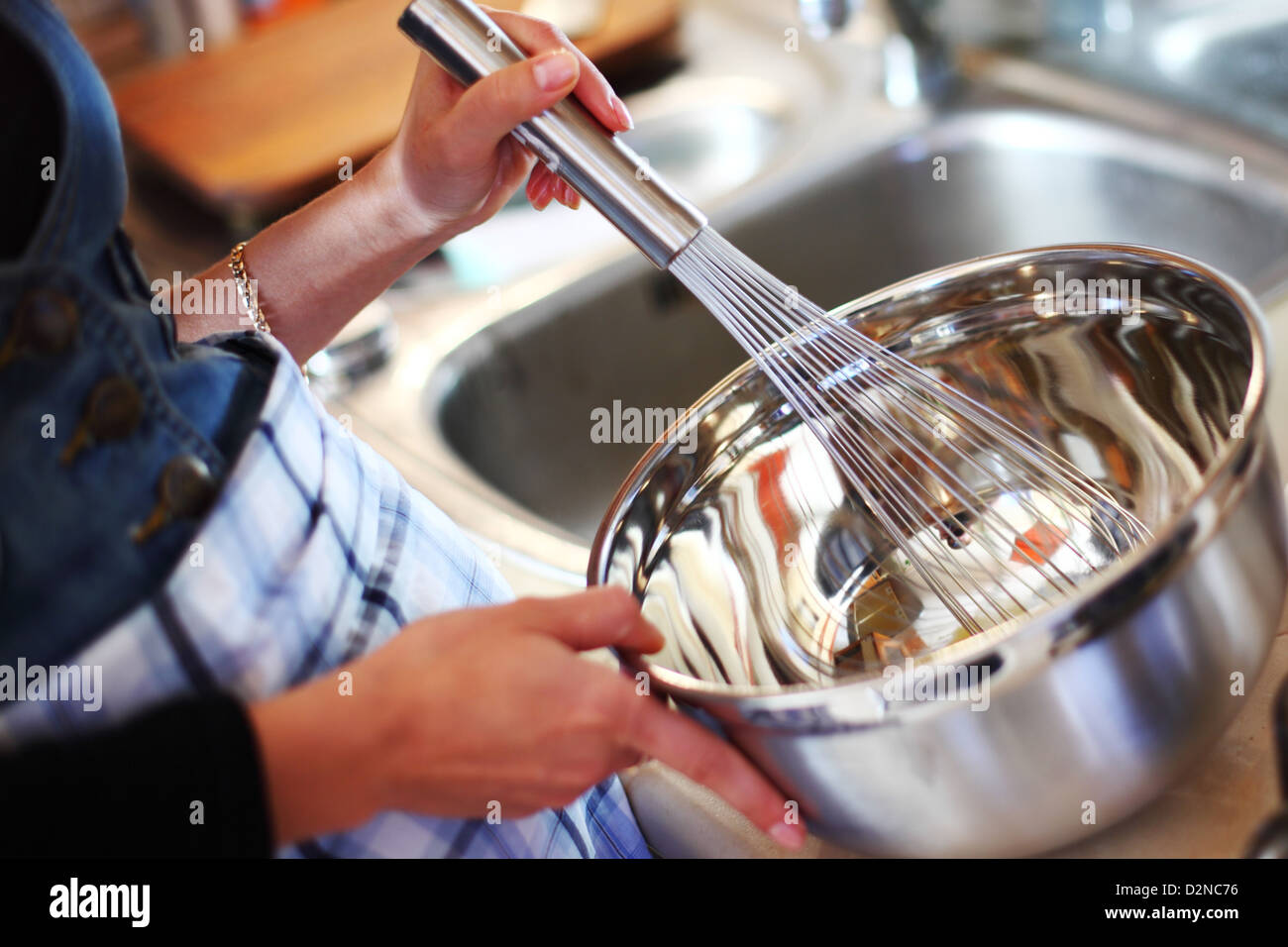 Hand-Mix Ei hautnah Stockfoto