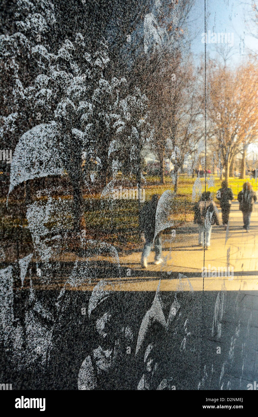Reflexionen in der Wand von der Korean War Memorial in Washington, D.C. Stockfoto