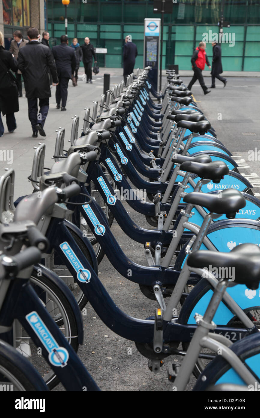 Fahrräder zu vermieten in London, Spitznamen "Boris Bikes" nach dem Londoner Bürgermeister oder Barclays Fahrräder nach dem sponsor Stockfoto
