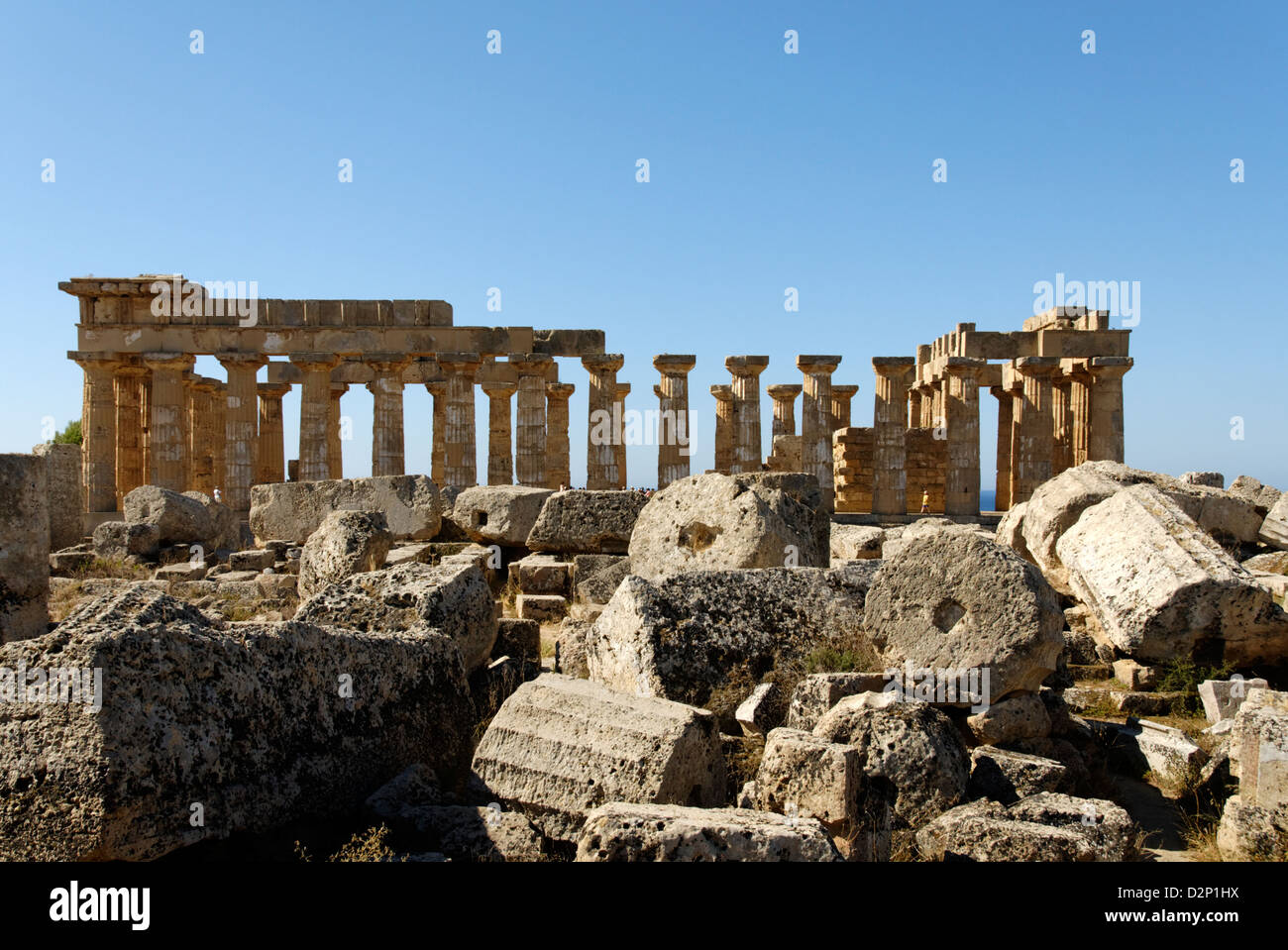 Selinunte Sizilien. Italien. Griechisch dorischen Tempel E das 460450 v. Chr. datiert und Selinunte Sizilien. Italien. Griechisch dorischen Tempel E das 460450 v. Chr. datiert und