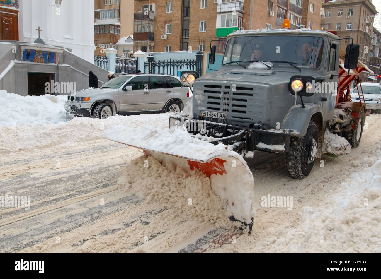 Entfernen von Schnee Auto, Odessa, Ukraine Stockfoto