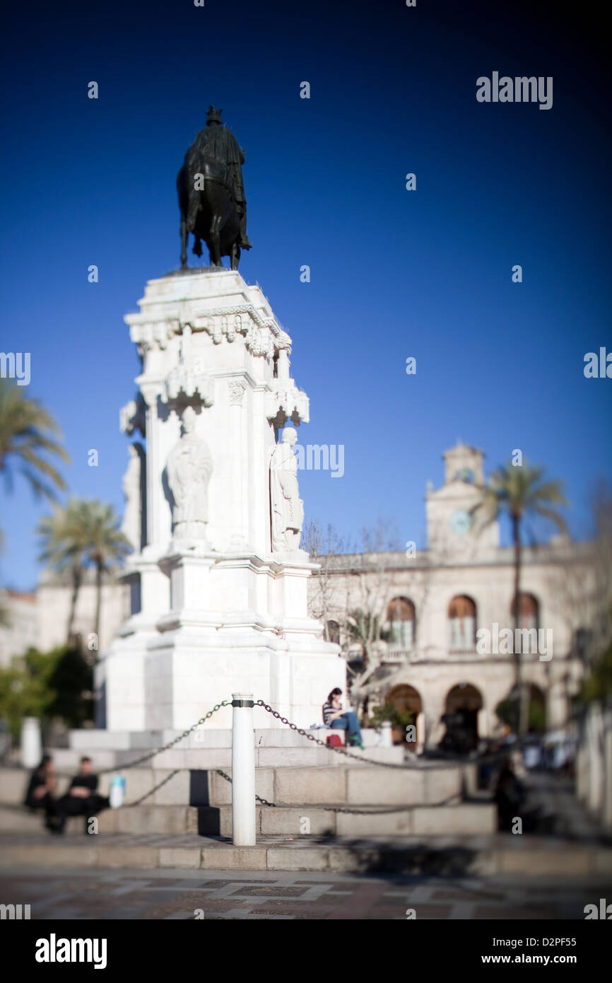 Sevilla, Spanien, die Statue von König Ferdinand III. Stockfoto