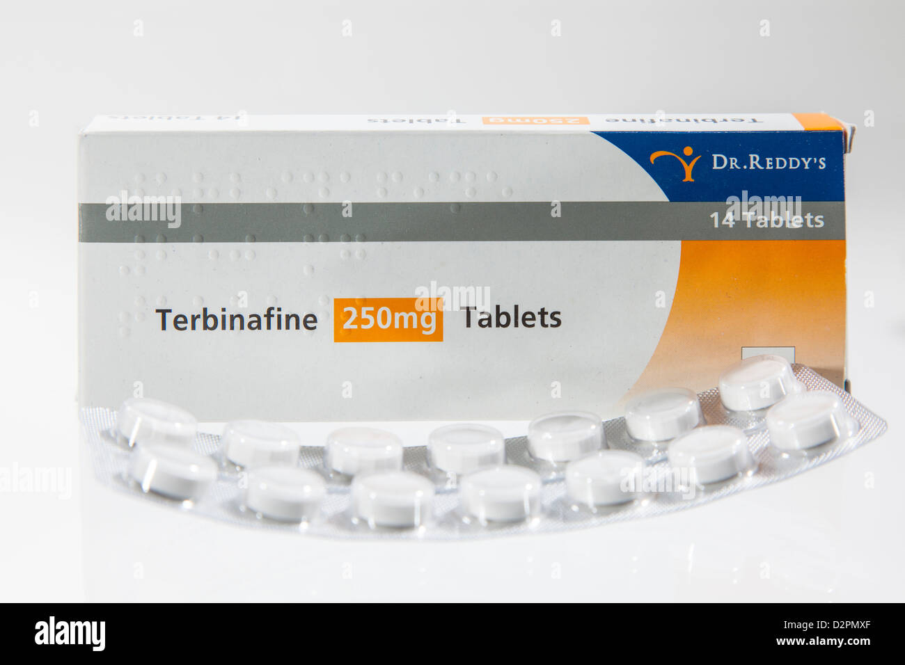 Terbinafin anti Pilz Tabletten mit Box und Pillen Stockfotografie - Alamy