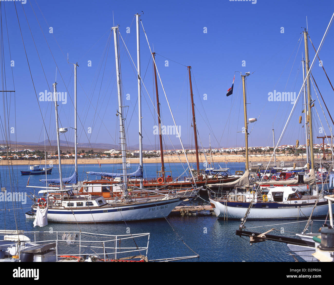 Yachten im Hafen von Caleta de Fuste, Gemeinde Antigua, Fuerteventura, Kanarische Inseln, Spanien Stockfoto