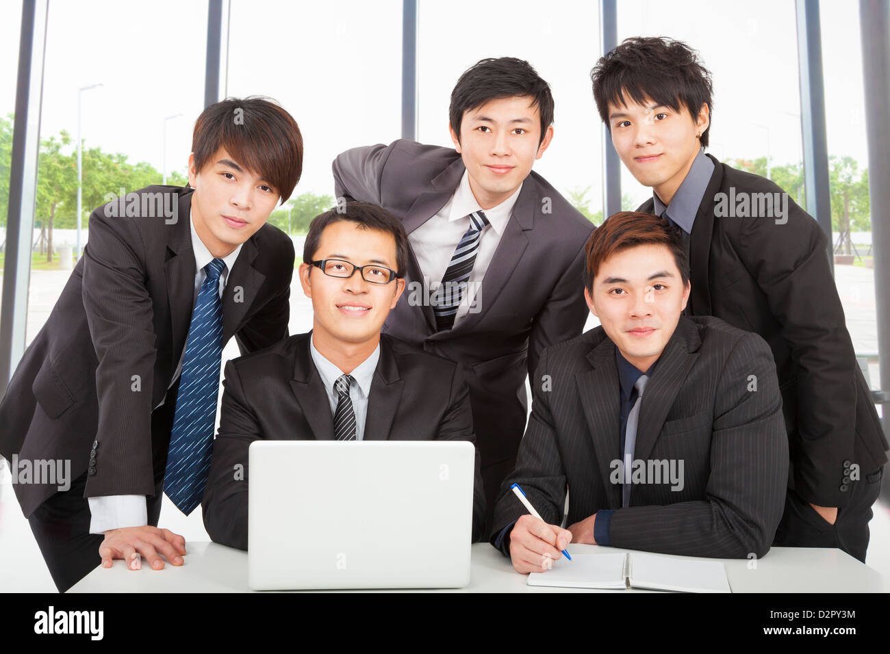 junges Unternehmen Team arbeiten im Büro Stockfoto