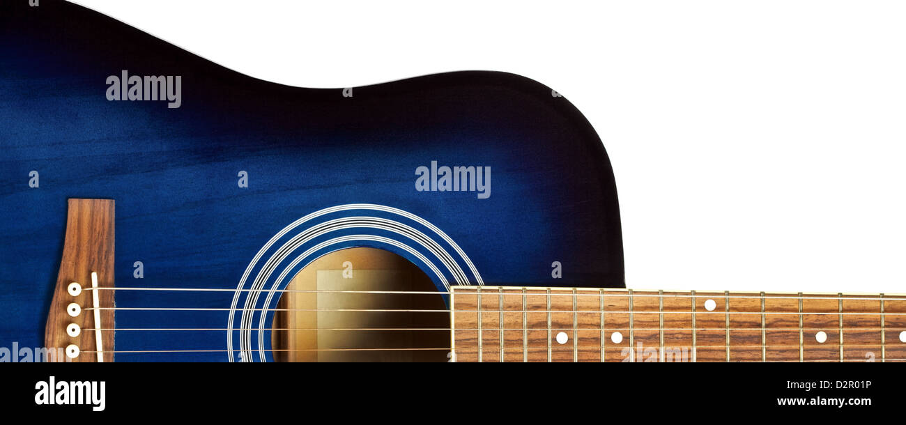 blaue Akustikgitarre isoliert auf weißem Hintergrund Stockfoto