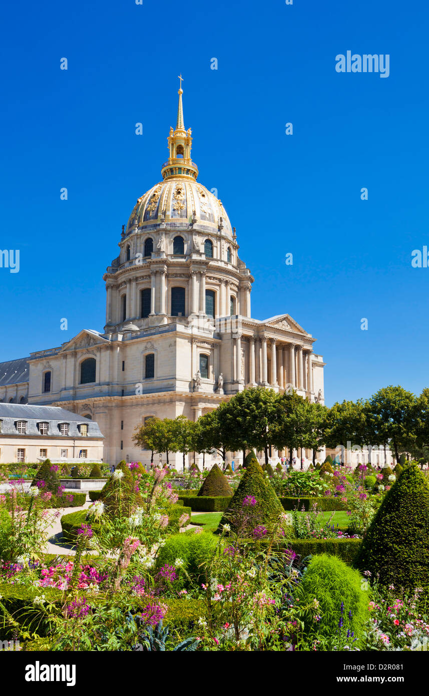 Eglise du Dôme, Les Invalide und formalen Gärten, Paris, Frankreich, Europa Stockfoto