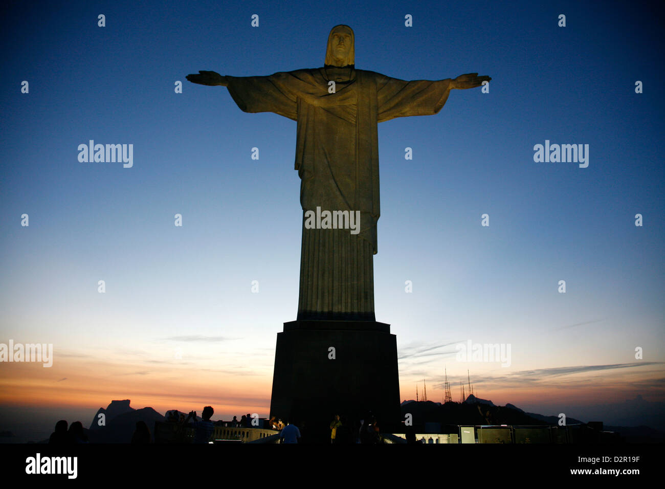 Die Statue von Christus dem Erlöser auf dem Corcovado Berg, Rio De Janeiro, Brasilien, Südamerika Stockfoto Die Statue von Christus dem Erlöser auf dem Corcovado Berg, Rio De Janeiro, Brasilien, Südamerika Stockfoto