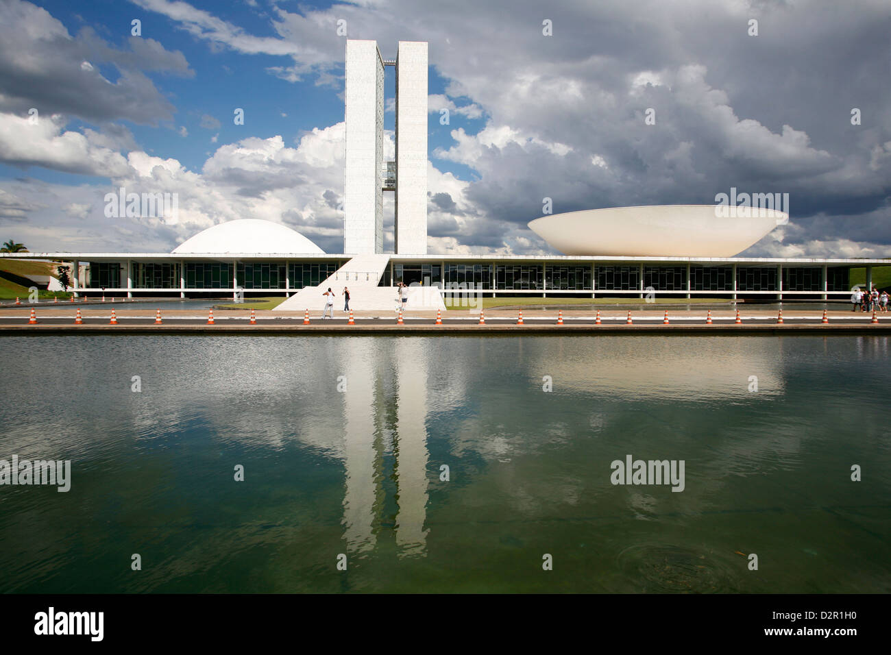 Congresso Nacional (Nationalkongress) entworfen von Oscar Niemeyer, Brasilia, UNESCO-Weltkulturerbe, Brasilien, Südamerika Stockfoto Congresso Nacional (Nationalkongress) entworfen von Oscar Niemeyer, Brasilia, UNESCO-Weltkulturerbe, Brasilien, Südamerika Stockfoto