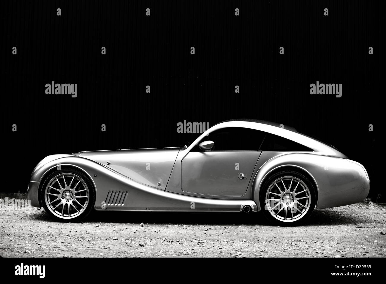 Silber metallic Morgan AeroMax Sportwagen-Seitenansicht Stockfoto