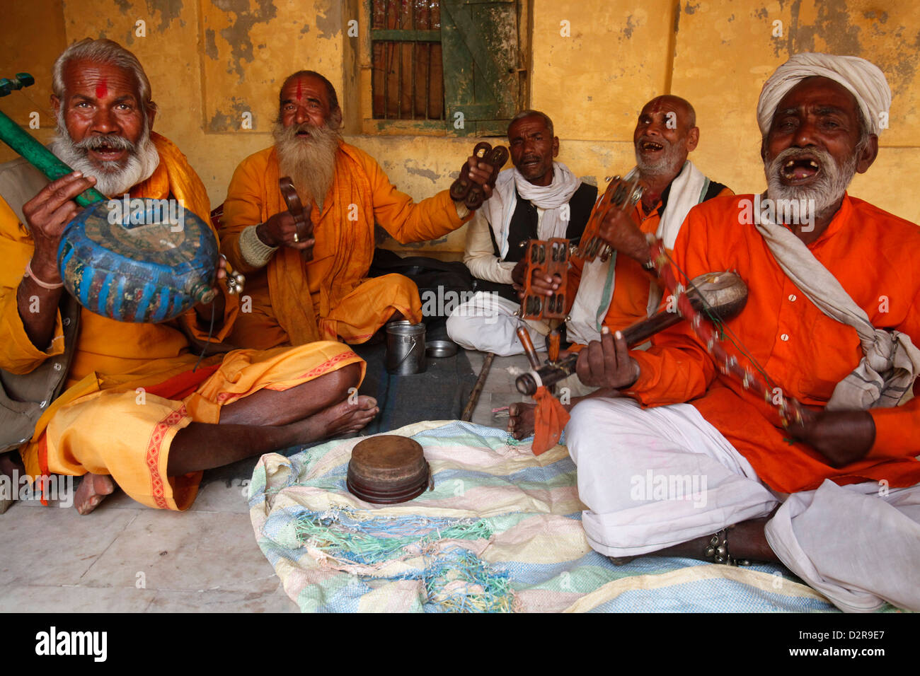 Musiker, Dauji, Uttar Pradesh, Indien, Asien Stockfoto