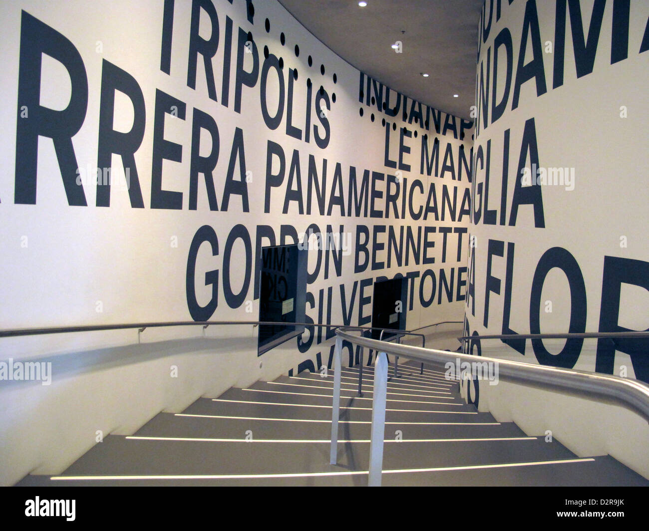 Deutschland-Baden-Württemberg-Baden-Württemberg, Mercedes-Benz Museum Stuttgart Stockfoto