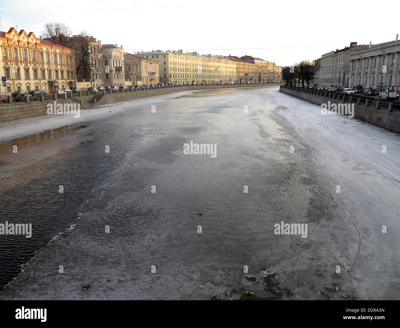 Gefrorenen Kanal im Winter, St. Petersburg, Russland, Europa Stockfoto