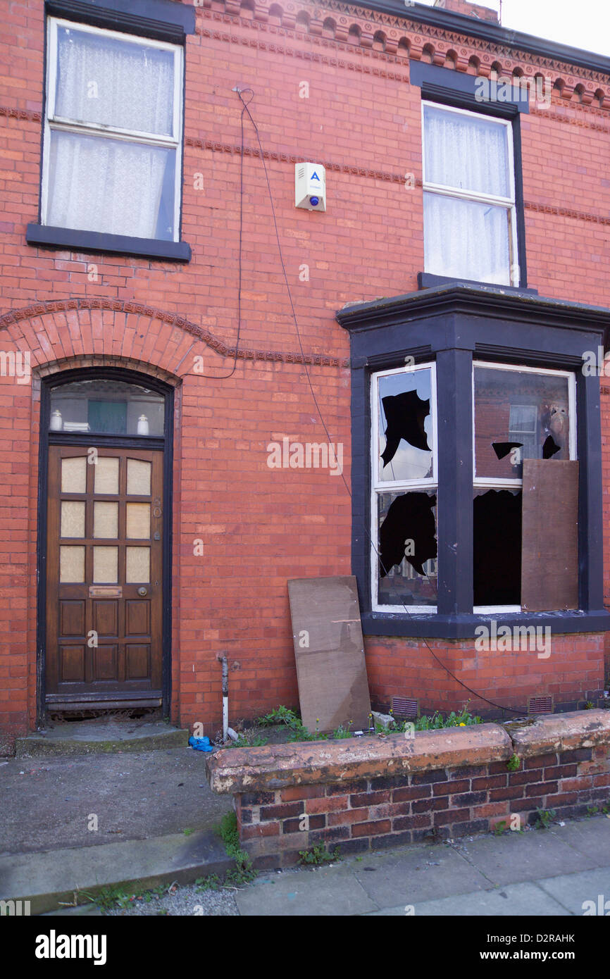 Mit Brettern vernagelt Häuser Venmore Street Anfield Road Liverpool Merseyside England Stockfoto