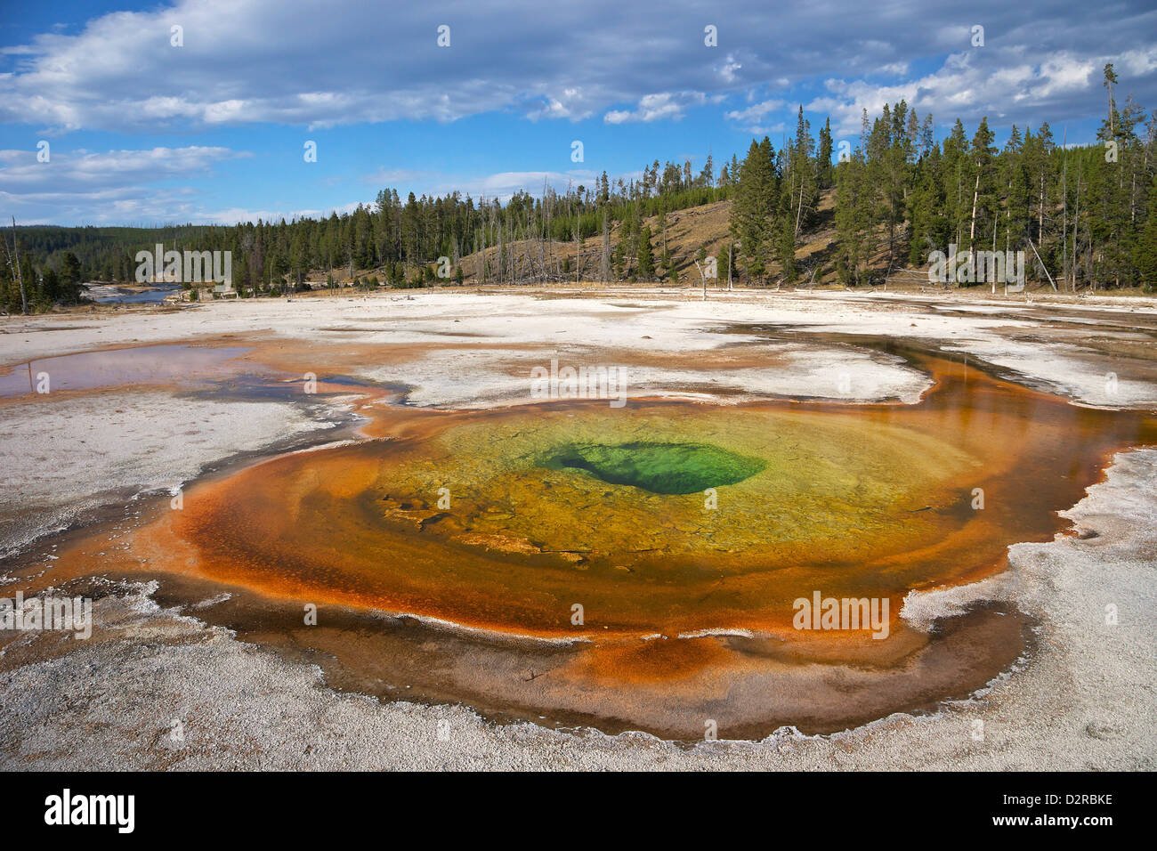 Chromatischer Pool, Upper Geyser Basin, Yellowstone-Nationalpark, Wyoming, Wyoming, USA Stockfoto