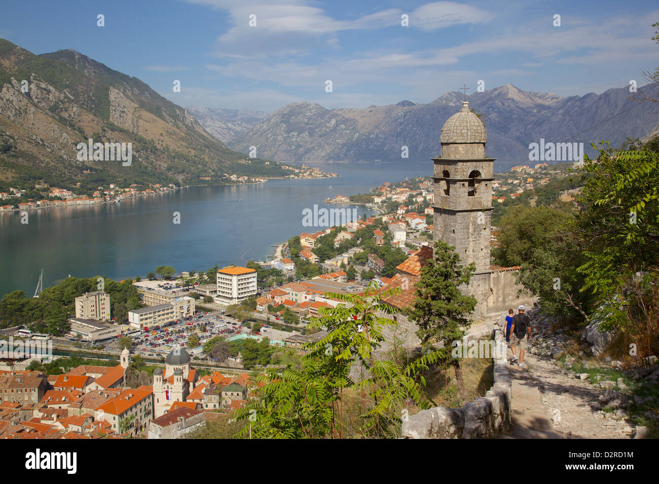 Kapelle unserer lieben Frau der Erlösung und Blick über Altstadt, Kotor, UNESCO World Heritage Site, Montenegro, Europa Stockfoto