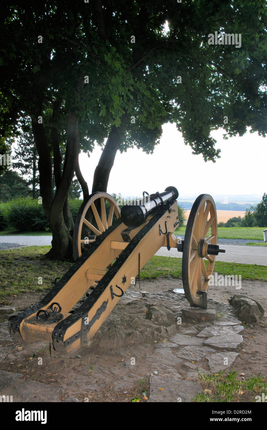 Kanone auf das Friedensmonument Stockfoto