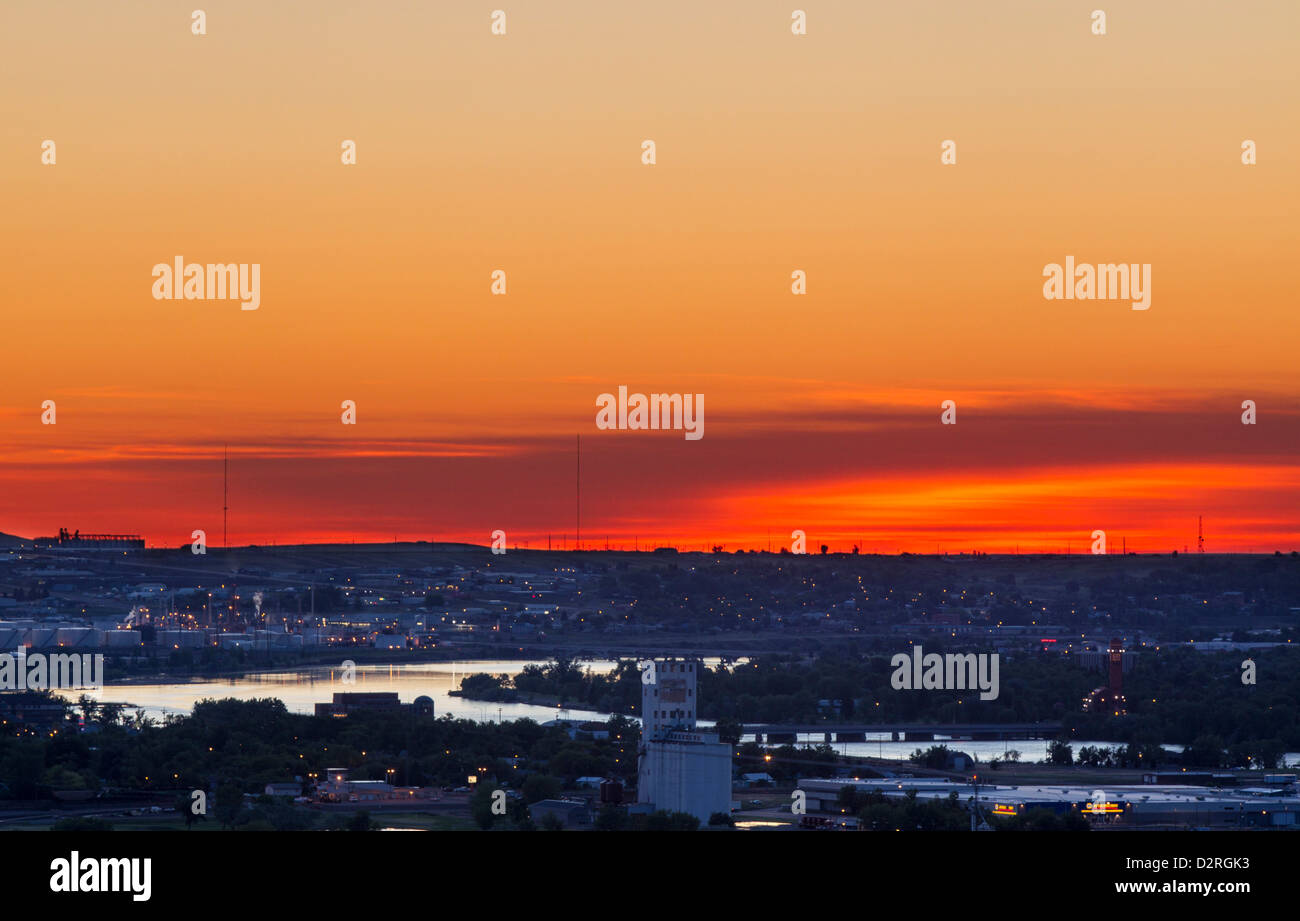 Sonnenaufgang über den Missouri River und Great Falls, Montana, USA Stockfoto