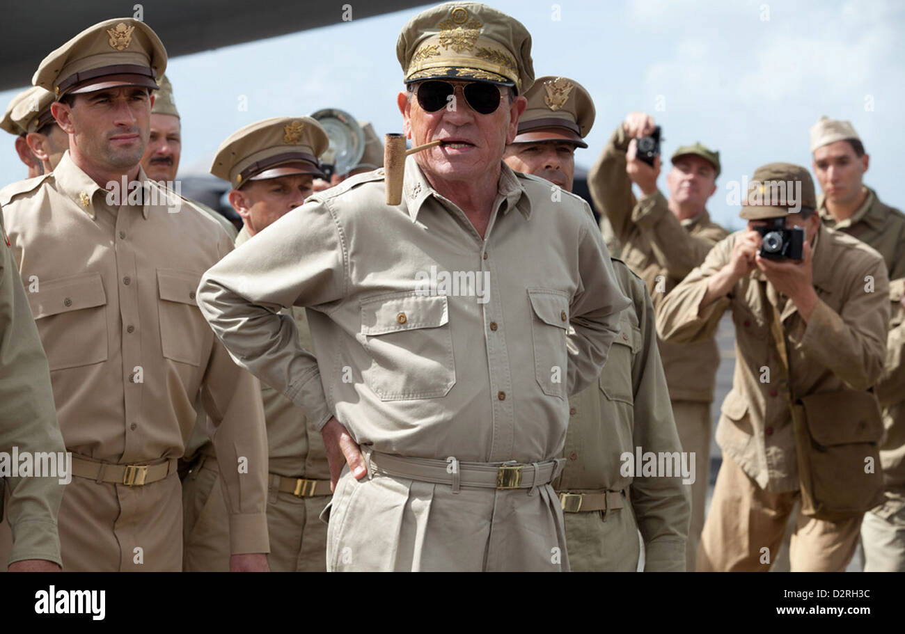 Kaiser 2012 Fellers Film, LCC-Film mit Tommy Lee Jones als General Douglas MacArthur Stockfoto