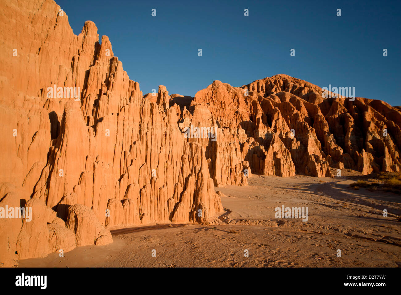 ausgewaschene Felsformationen der Cathedral Gorge State Park, Nevada, Vereinigte Staaten von Amerika, USA Stockfoto