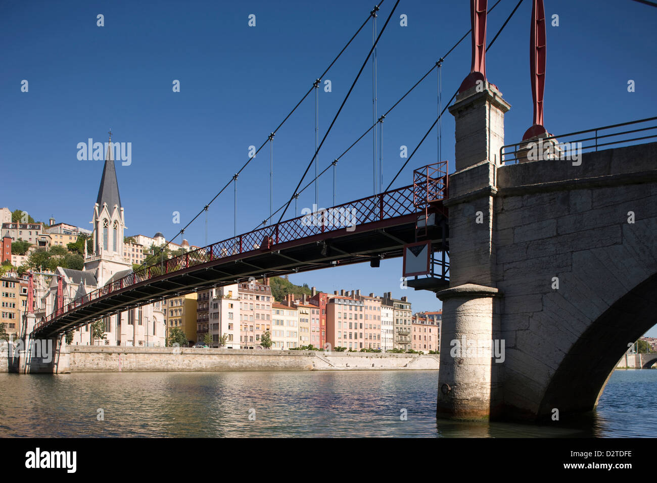 PASSERELLE PAUL COUTURIER FUßGÄNGERBRÜCKE VIEUX LYON FLUSS SAONE LYON RHONE ALPES FRANKREICH Stockfoto