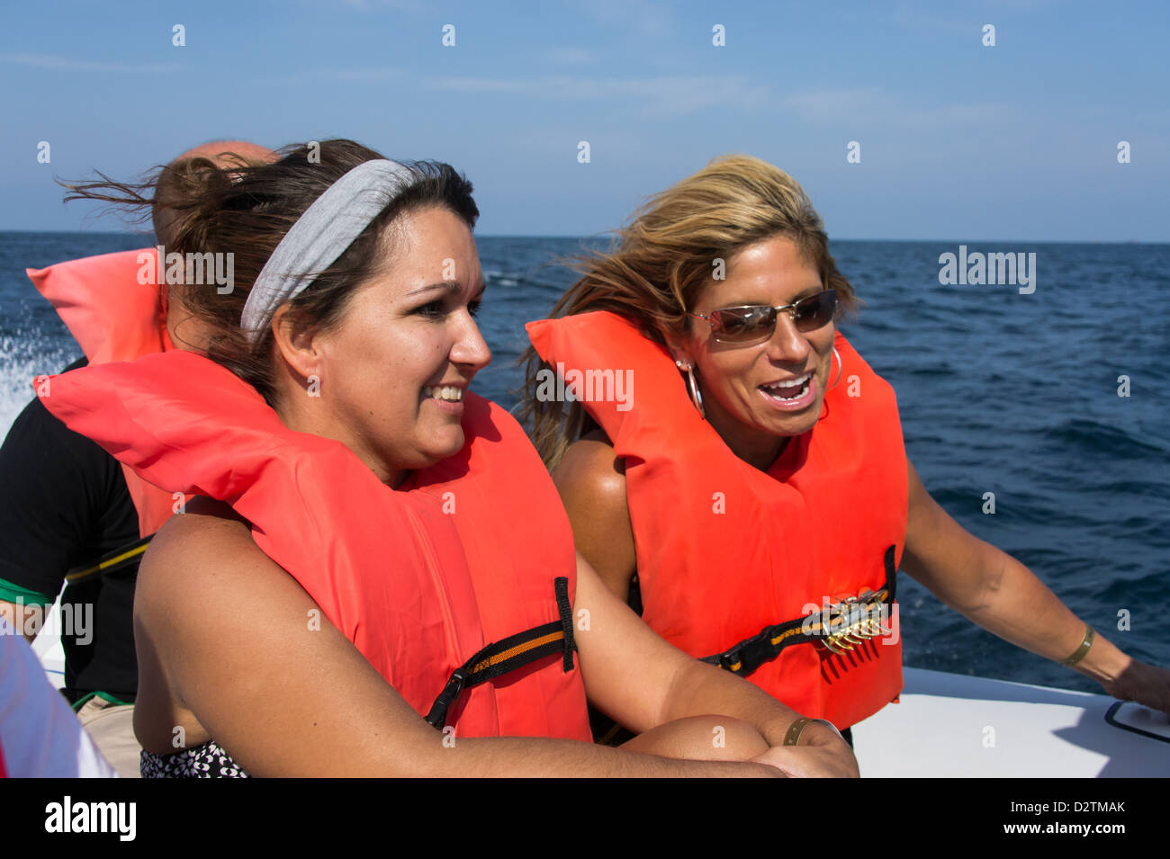 Frauen whale watching Bucht von Banderas Mexiko Stockfoto