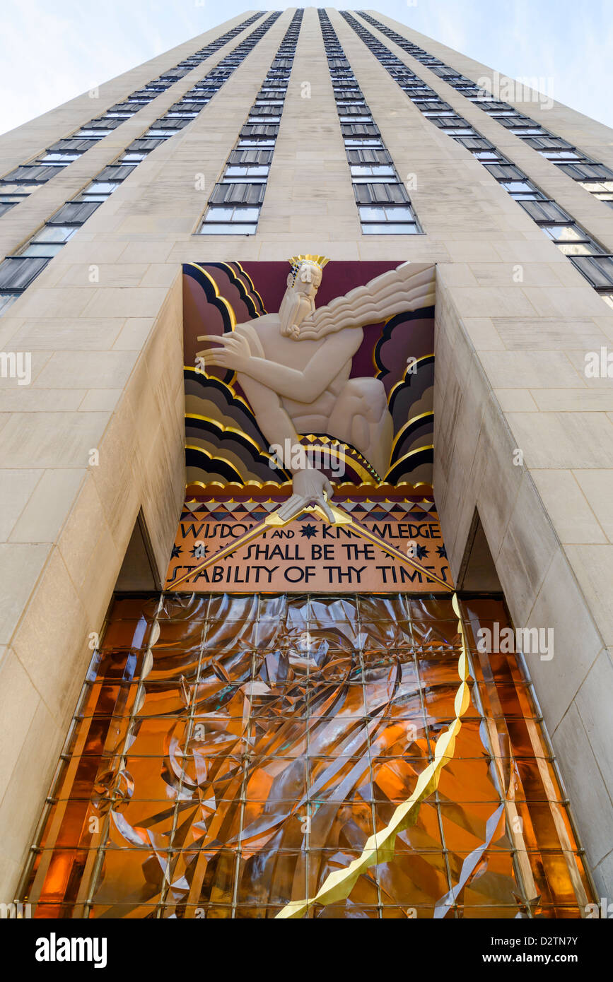 GE Building Eingang Detail, Rockefeller Center, Manhattan, New York City, USA Stockfoto