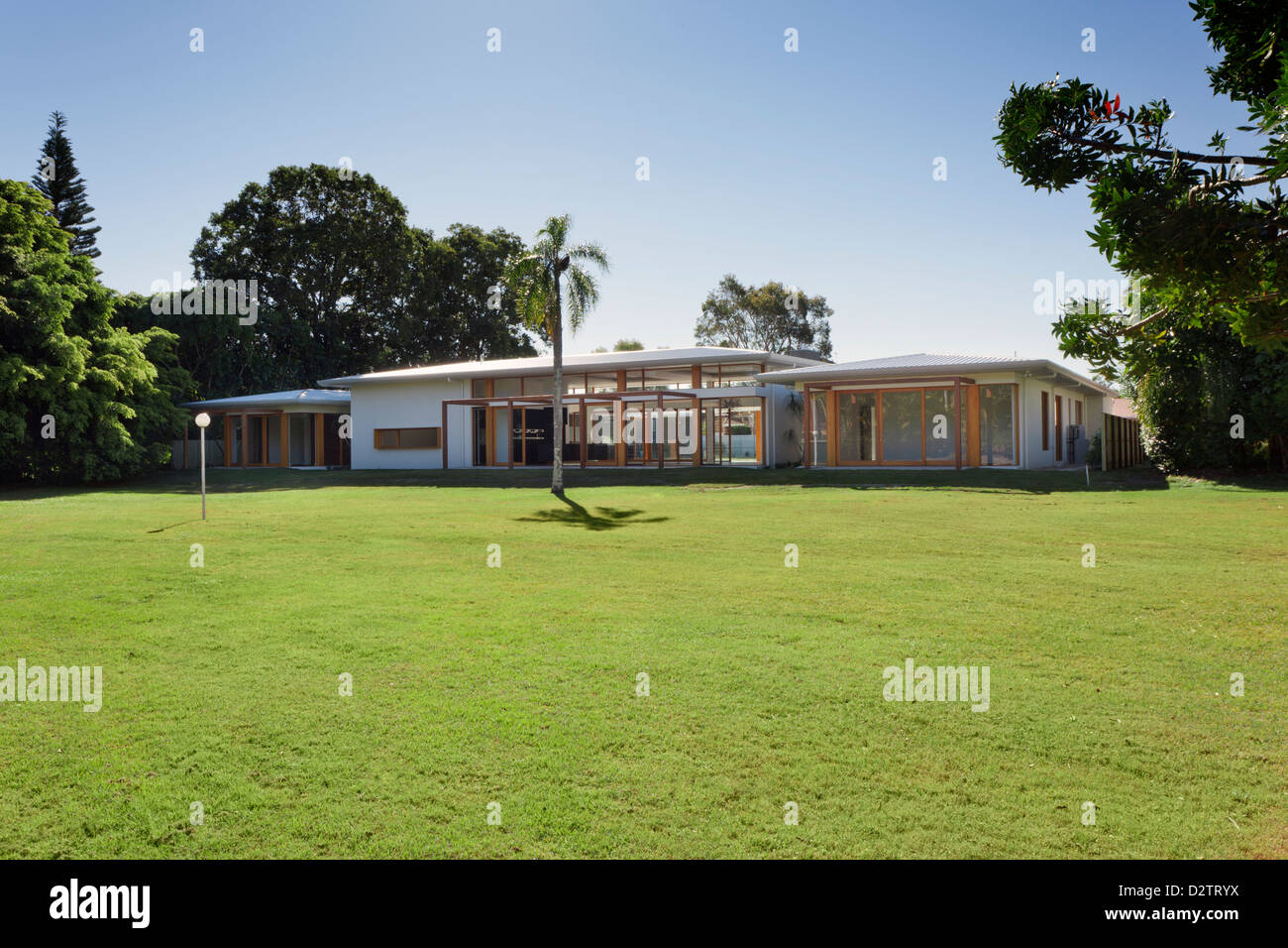 Großer Garten in stilvolle australischen Herrenhaus Stockfoto
