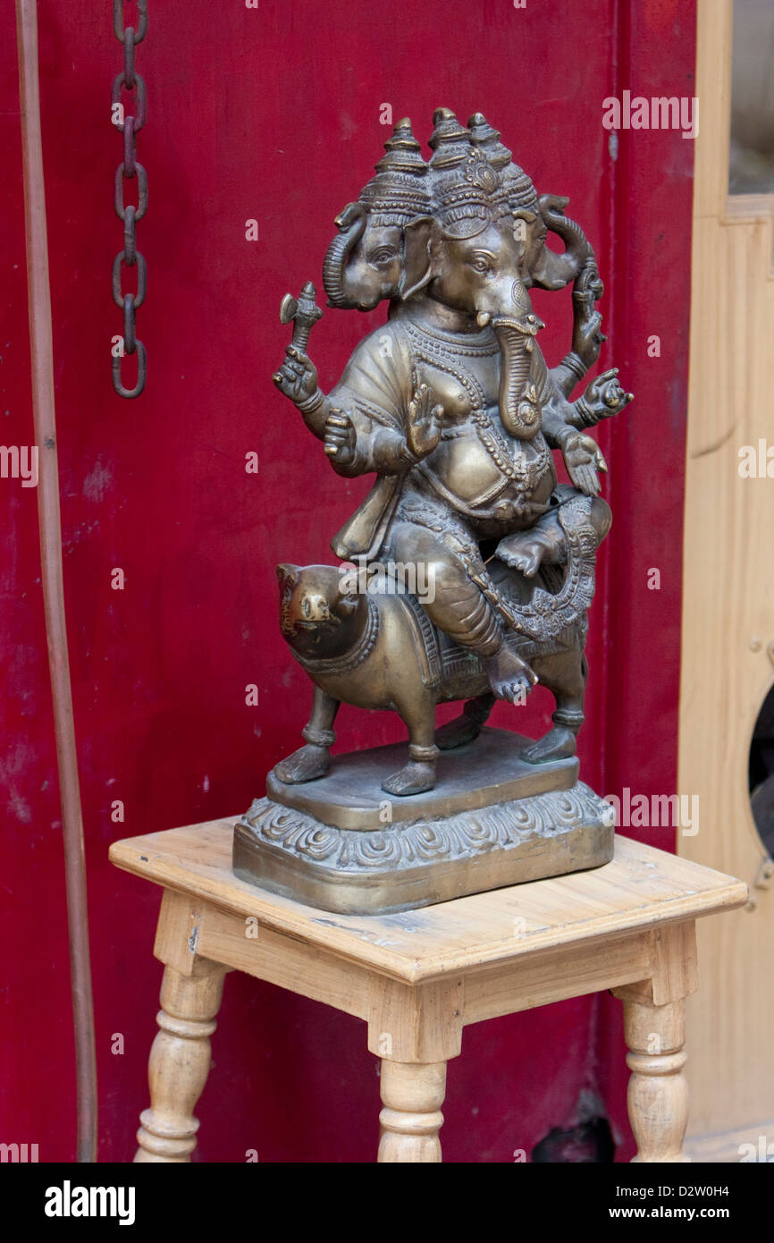 Indien, Rishikesh. Ganesh Metall-Statue. Stockfoto