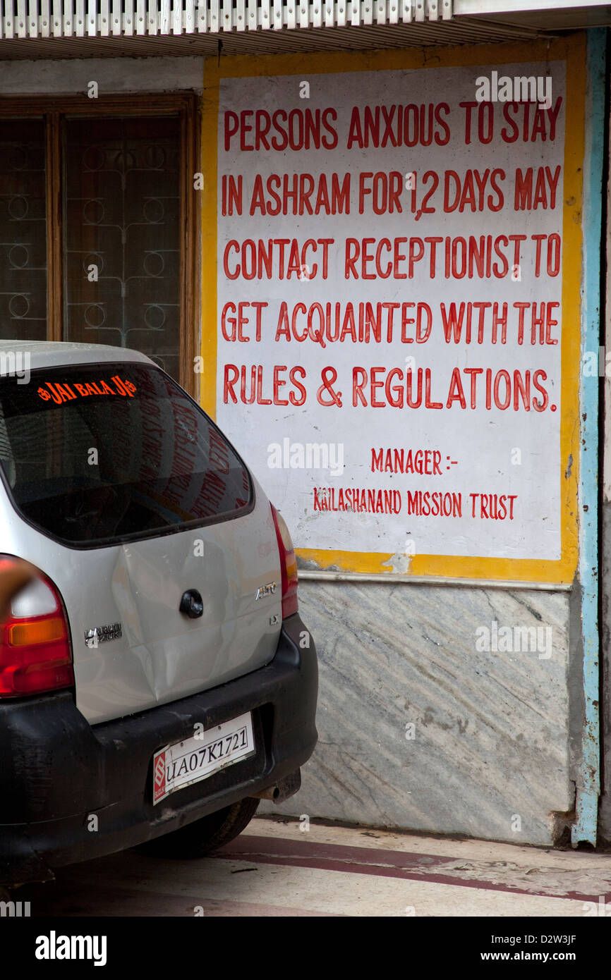 Indien, Rishikesh. Ashram Werbung. Stockfoto