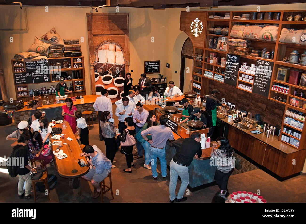 Starbucks Coffee, Andheri East, Mumbai, Maharashtra, Indien, Indisch, Stockfoto