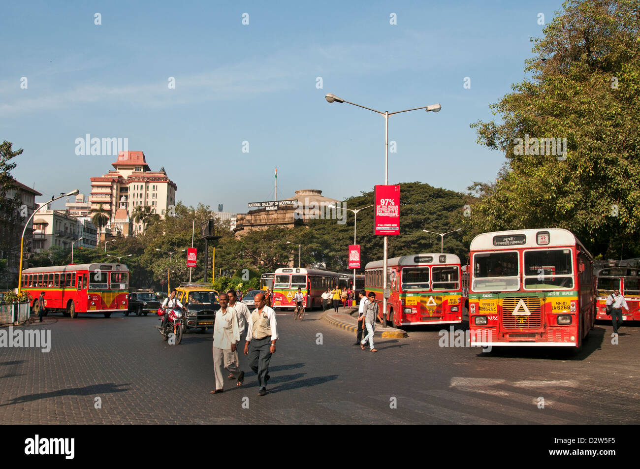 Mumbai Colaba (Bombay) Indien S. s. Mukherjee Chowk Square Kala Ghoda Fort Stockfoto