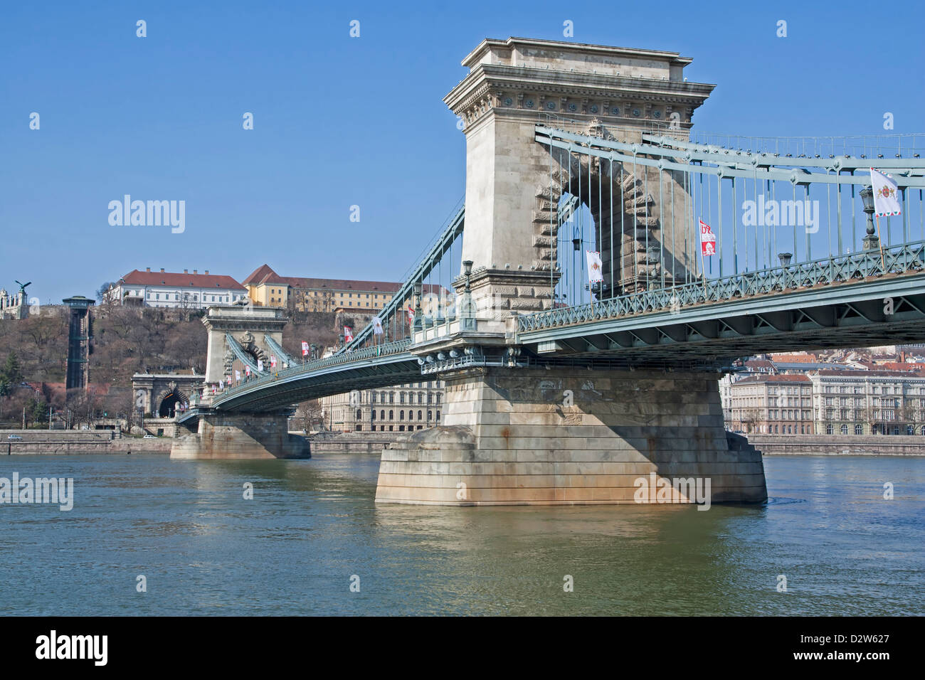 Kettenbrücke oder Lánchíd über die Donau in Budapest Ungarn Stockfoto