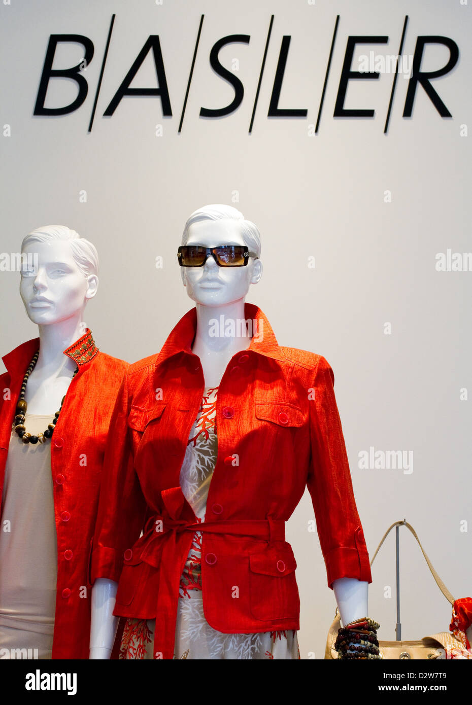 Berlin, Deutschland, Schaufensterpuppen in der Basler-Fashion-Store in Steglitz Stockfoto