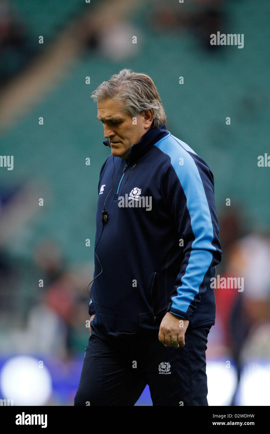 SCOTT JOHNSON (HEAD COACH) ENGLAND V Schottland TWICKENHAM MIDDLESEX ENGLAND 2. Februar 2013 Stockfoto