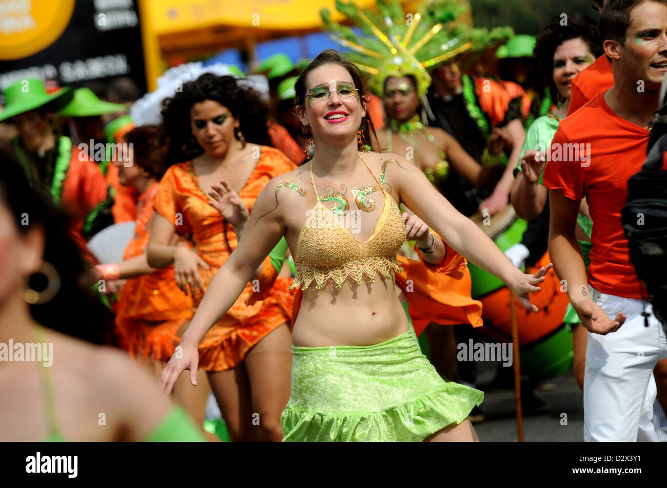 Berlin, Deutschland, Tänzerin auf dem Karneval der Kulturen 2010 Stockfoto