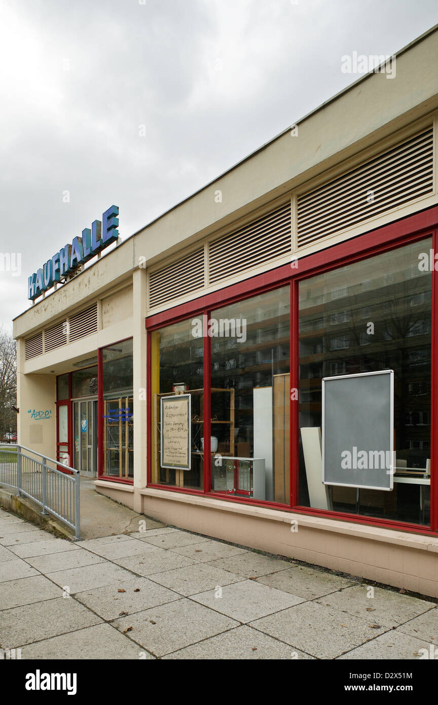 Chemnitz, Deutschland, Kaufhaus mit preiswerten Produkten Stockfoto