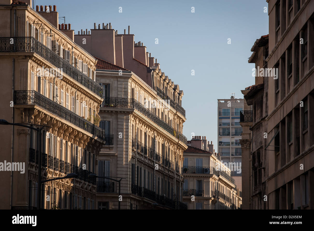 historische Gebäude im Zentrum von Marseille Stockfoto